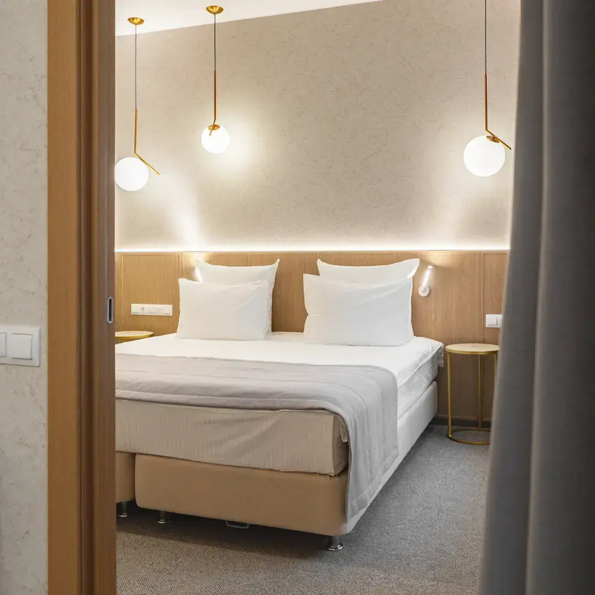 Отель Лесники