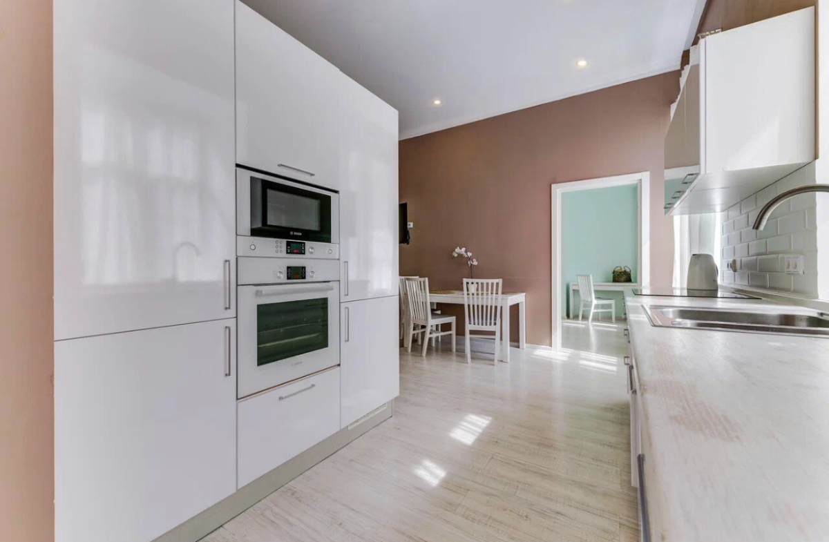 Апартаменты SweetHome на Мойке 44