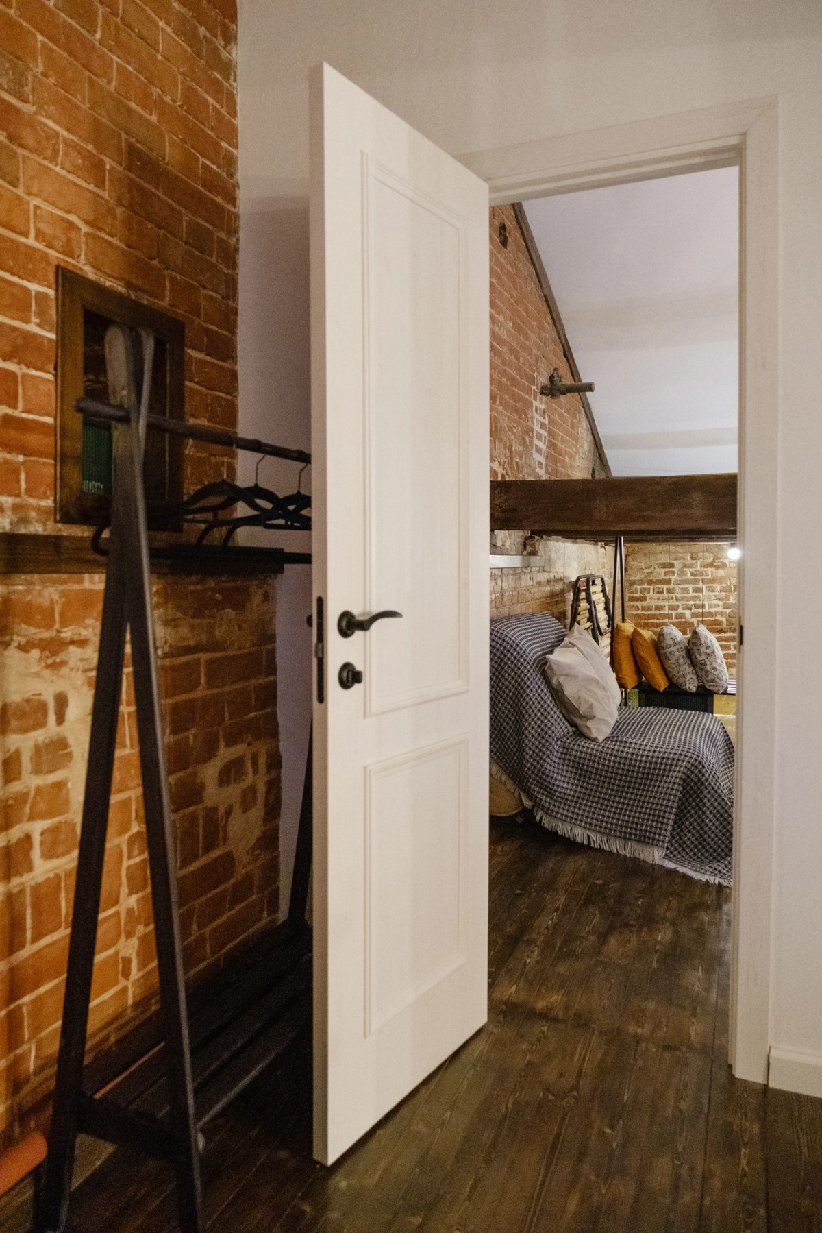 Апартаменты LOFT Холл у Кремля с четырьмя комнатами