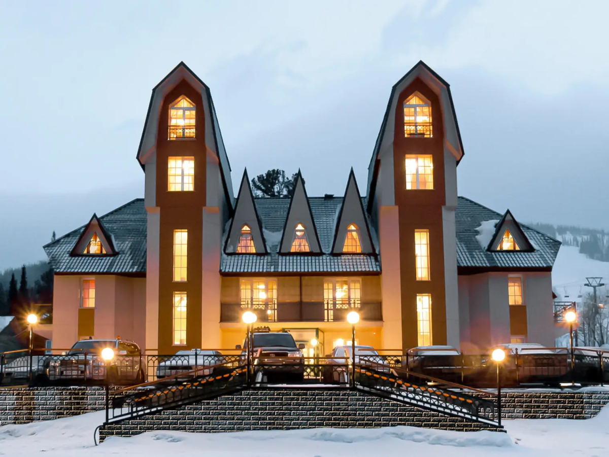 Отель Елена Шерегеш