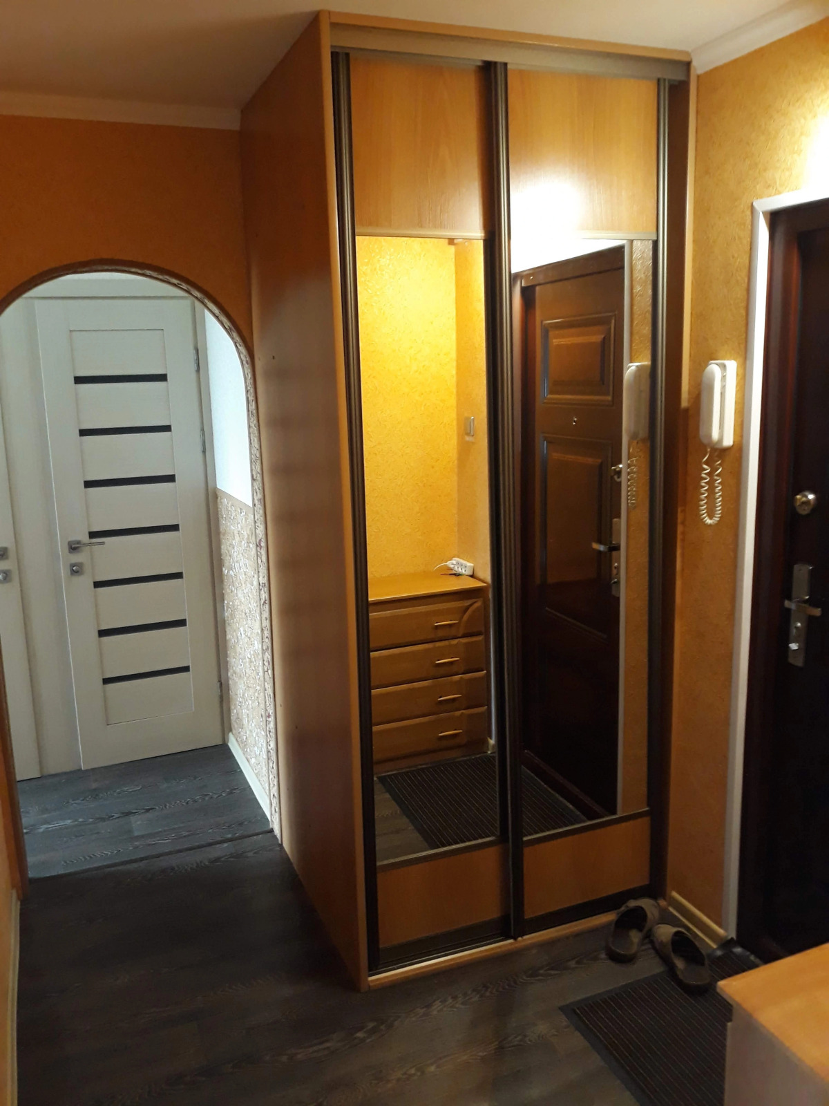 Апартаменты двухкомнатные в центре у реки