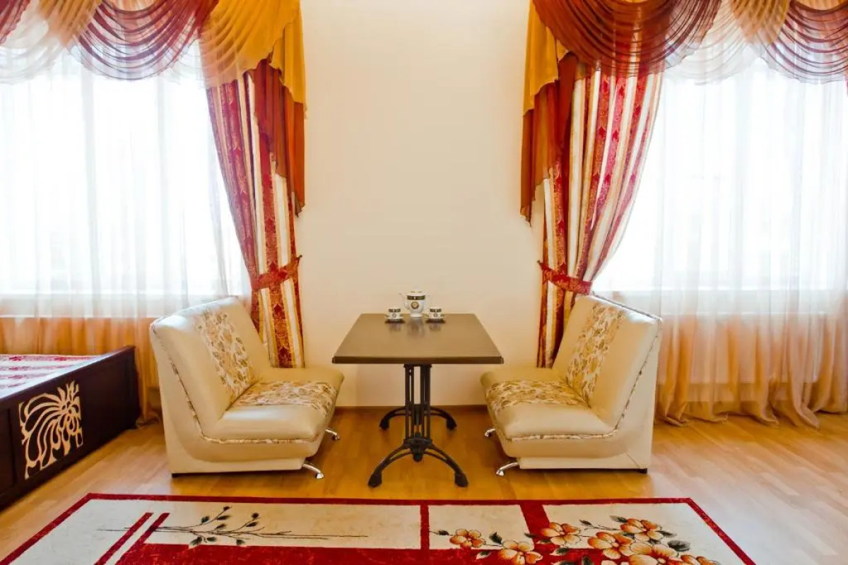 Отель Сайран