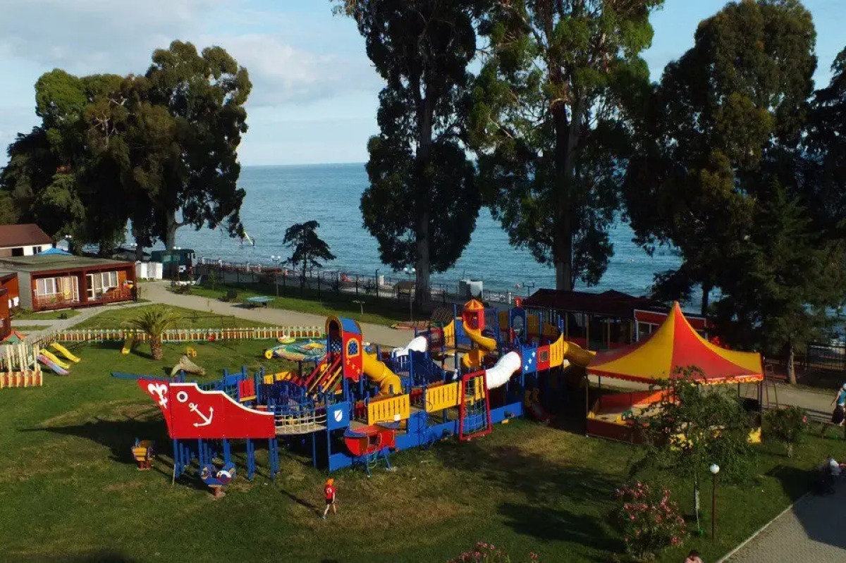 Отель Анакопия Club