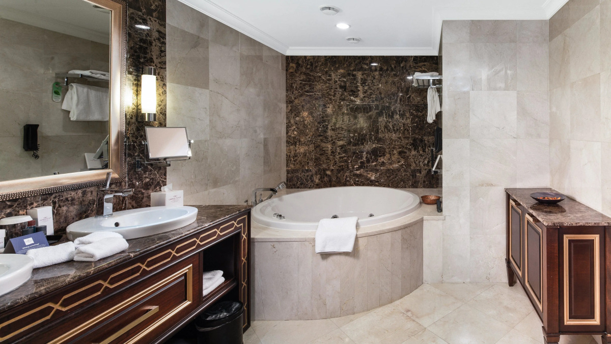 Crowne Plaza Hotel Istanbul - Asia, an IHG Hotel