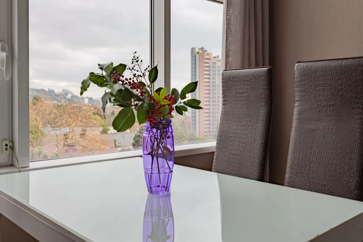 Апартамент Солнечный в центре Сочи у моря с балконом