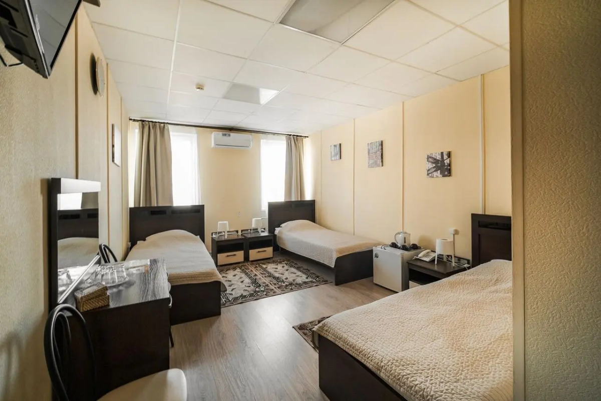 Отель Континент