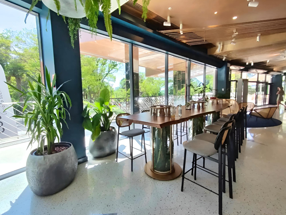 Апартаменты Дизайнерские с бассейном и морем вместимостью от 1 до 3 гостей от собственника