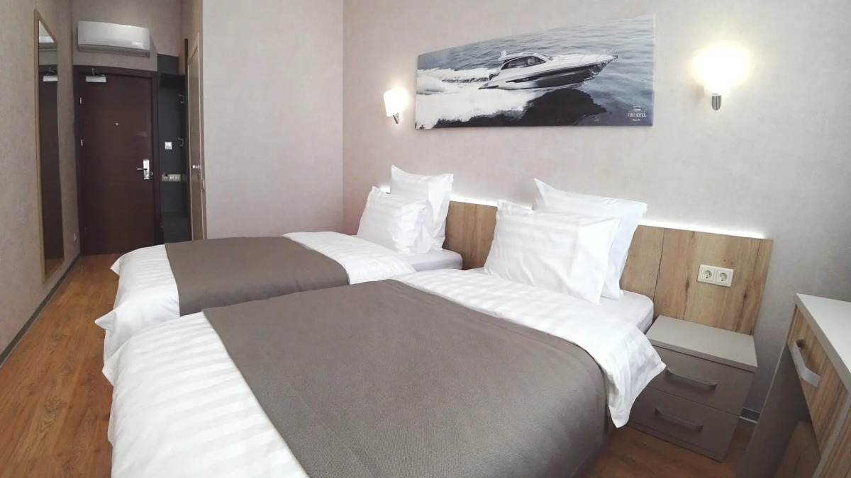 Отель F911 Яхт Клуб