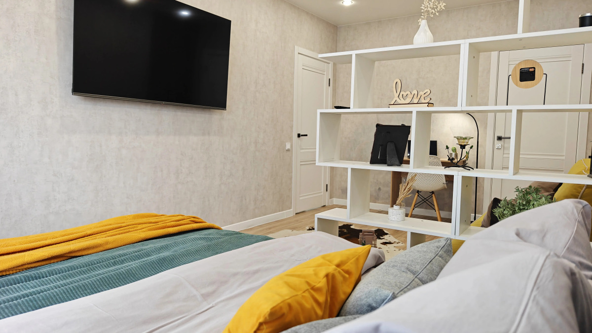 Квартира Граф Хаус 80