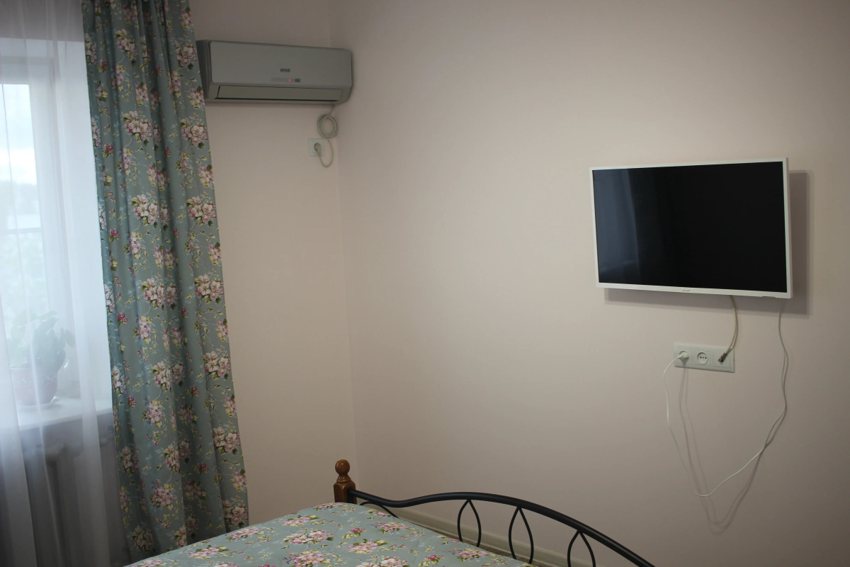 Квартира Трехкомнатная Студия Провинция