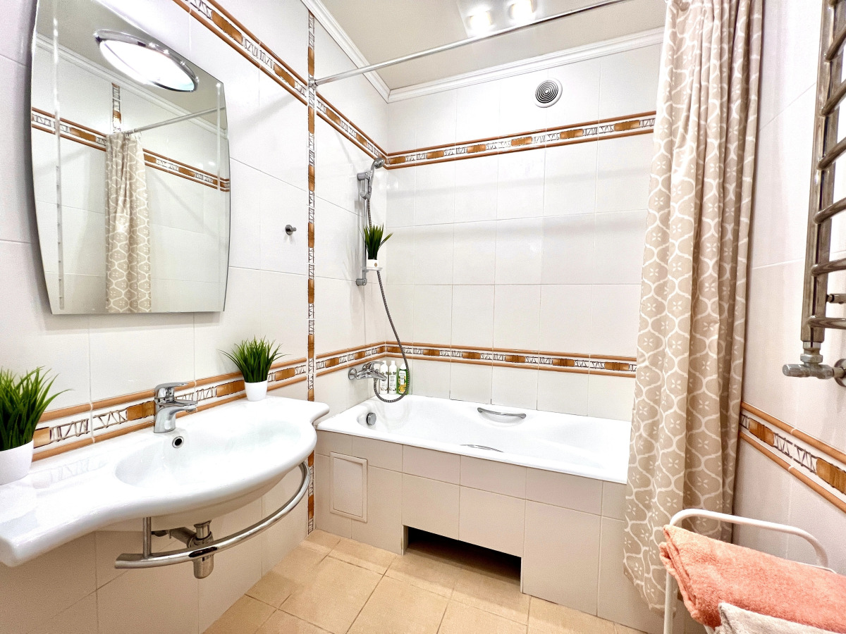 Просторные двухкомнатные Апартаменты в ЖК Камелот рядом с Набережной р. Волга (Садовая 335)