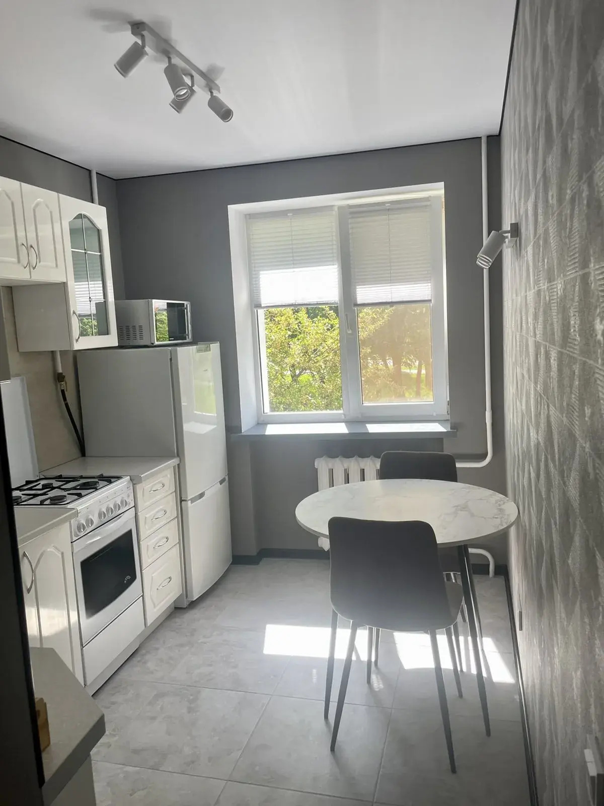 Апартаменты Sokol на набережной в пешей доступности к самому центру