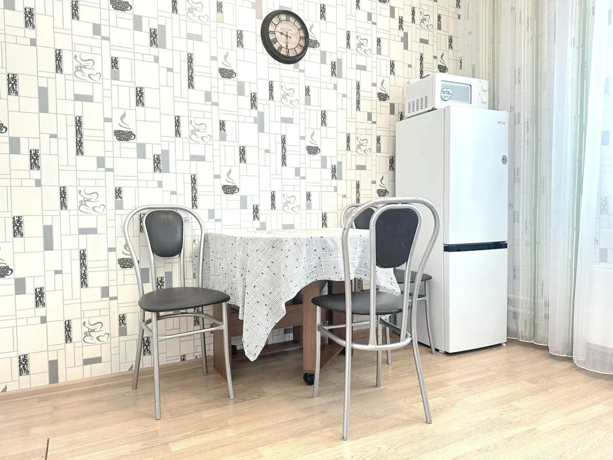 Квартира Двухкомнатная с балконом на Притомском напротив ЛДК