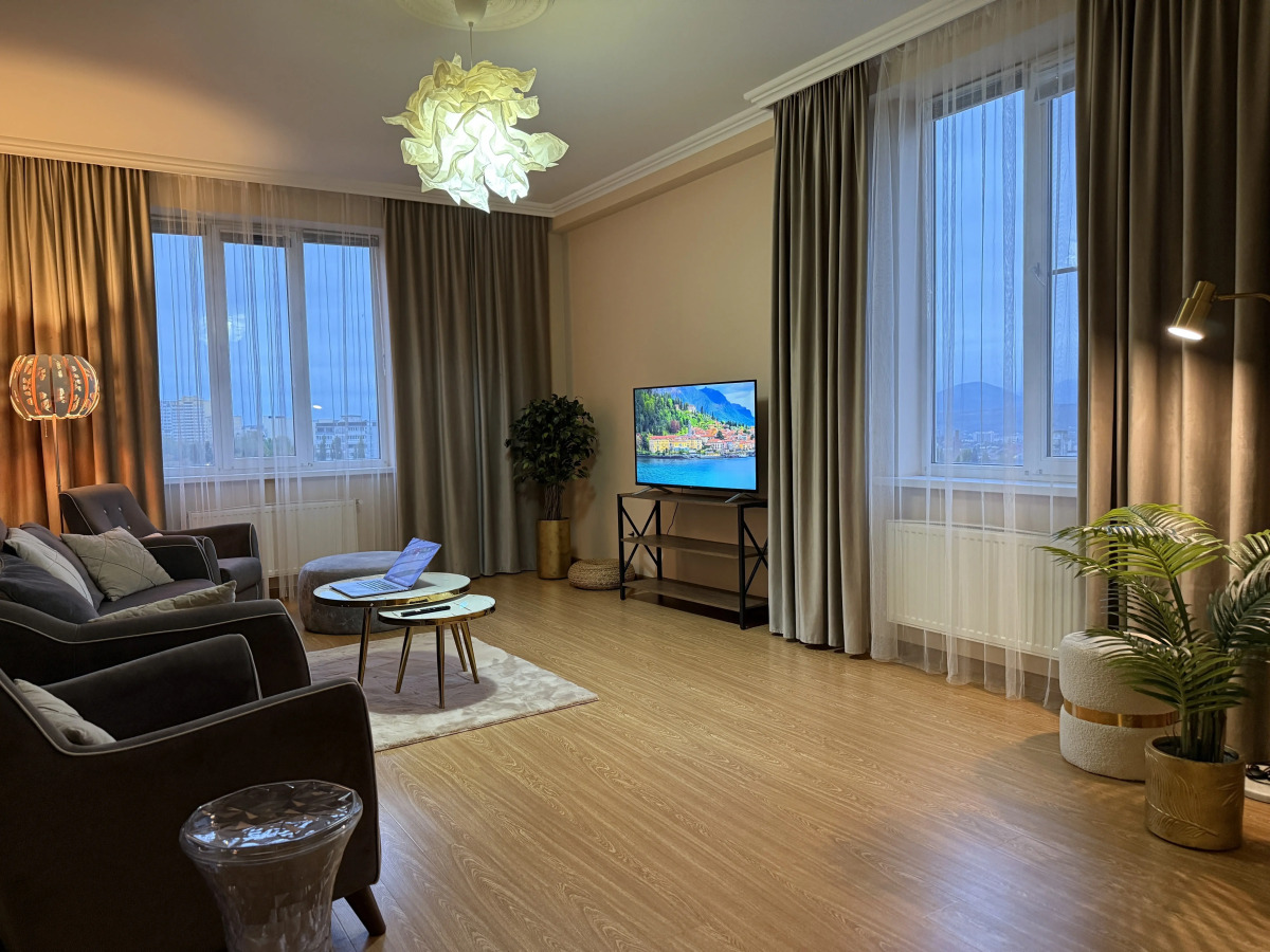 Квартира Большая Двушка с Видом на Горы by Sutki26