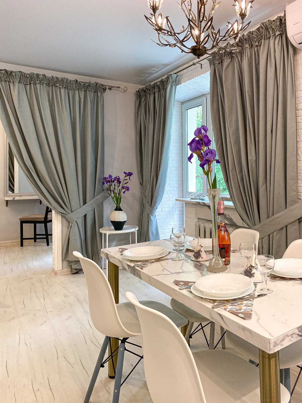 Апартаменты Окно в Историю