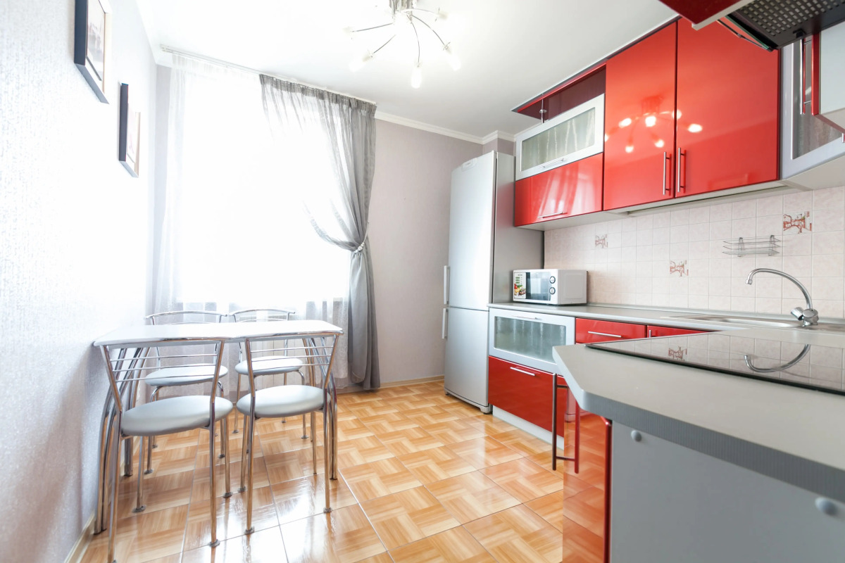 Апартаменты Папанинцев 111