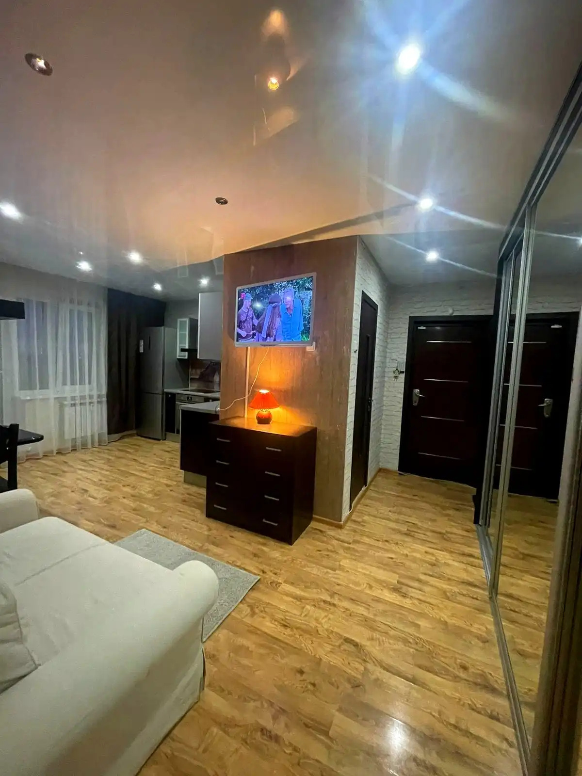 Апартаменты GoldApart на Бейвеля