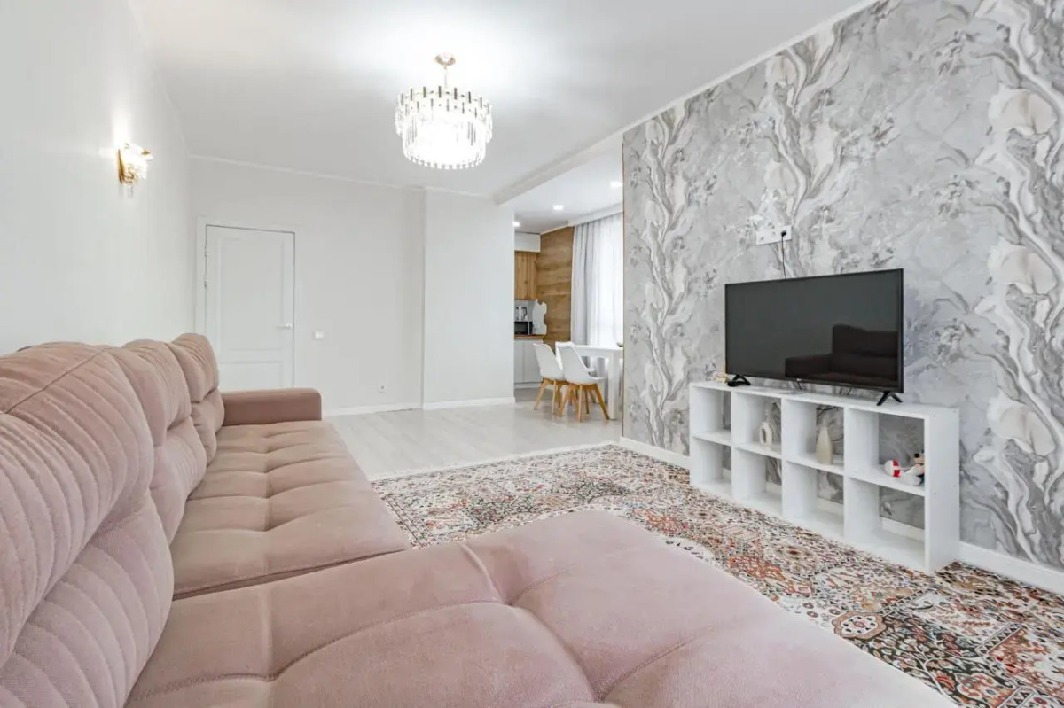 Апартаменты на проспекте Мангилик Ел 58