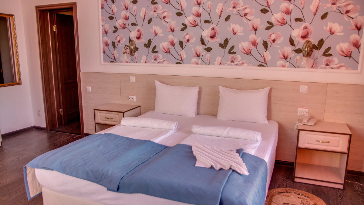 Отель сквер Высоцкого