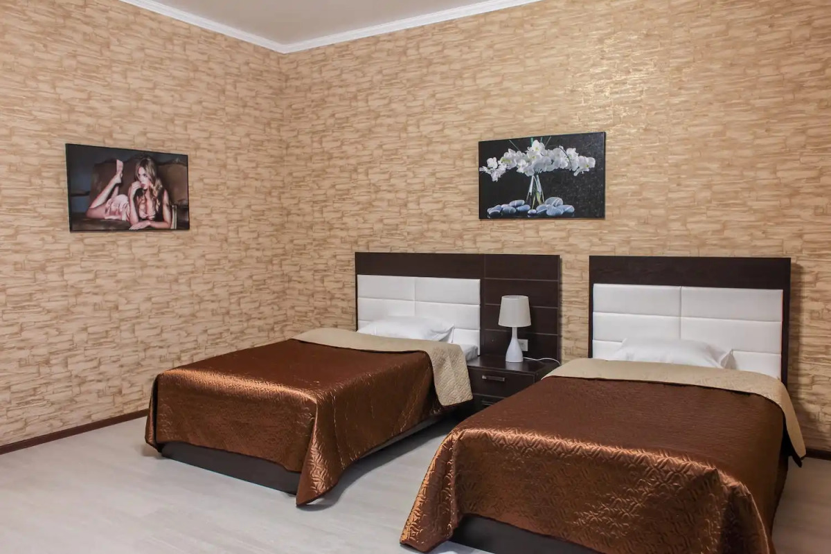 Отель Джулия