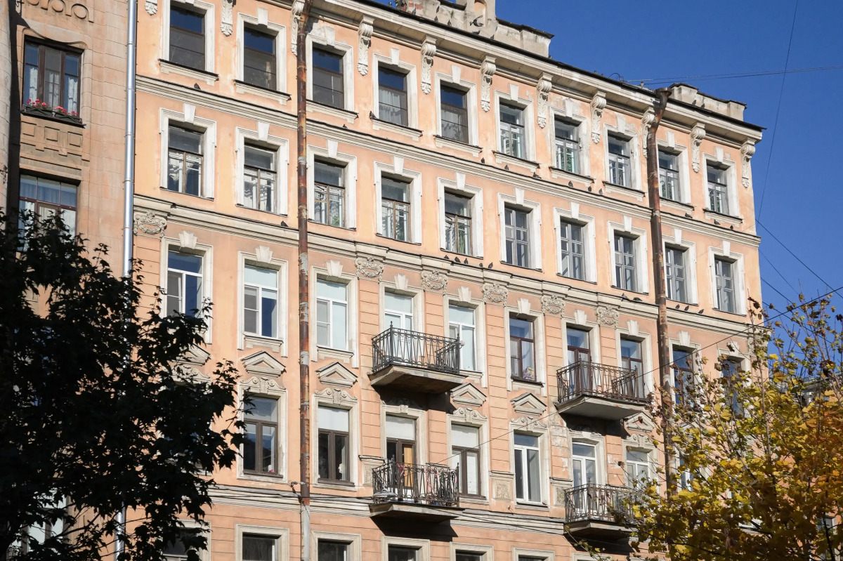 Апартаменты 1912 на богемной Петроградке