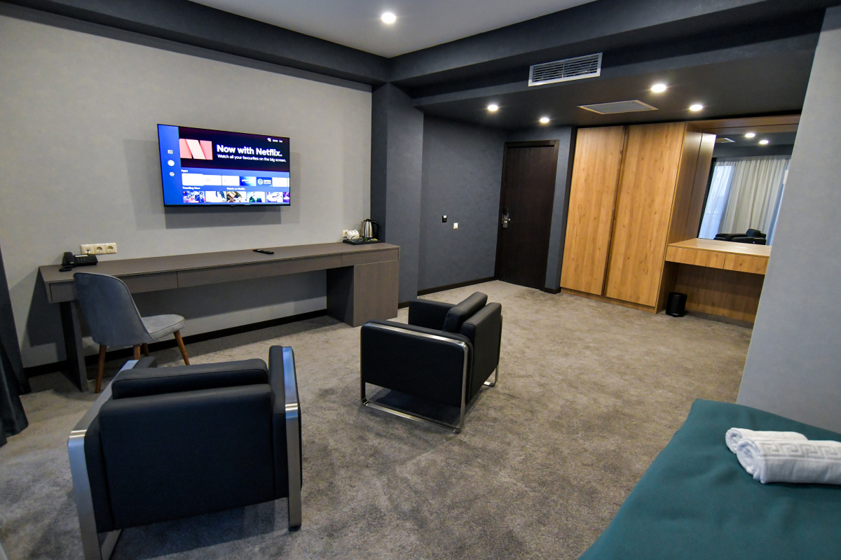 Отель West Inn Georgia