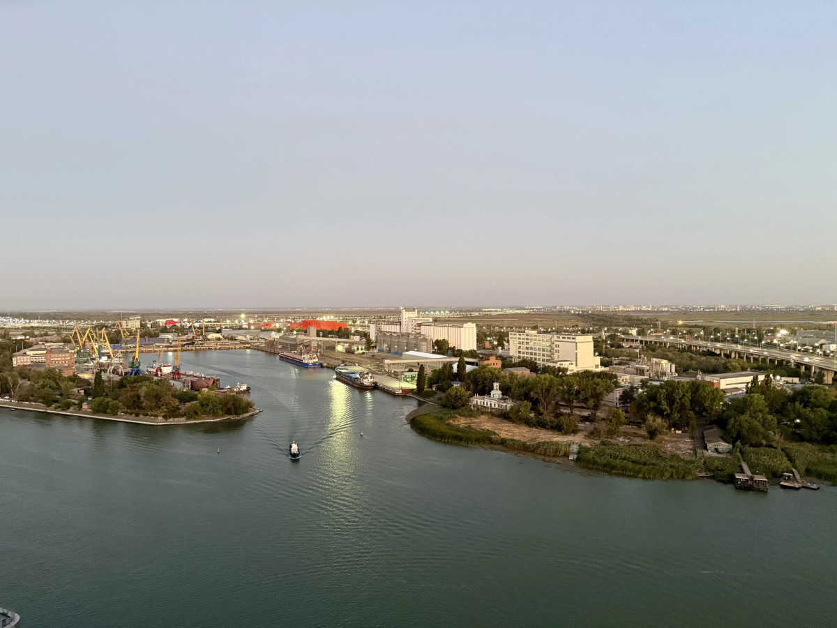 Апартаменты Авторские возле Набережной Реки Дон