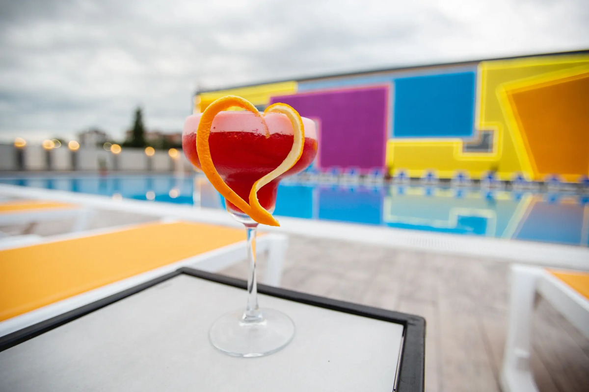 Отель West Inn Georgia