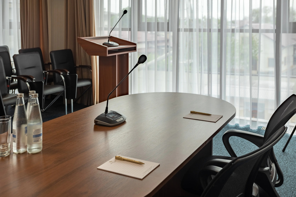 Отель Ирыстон