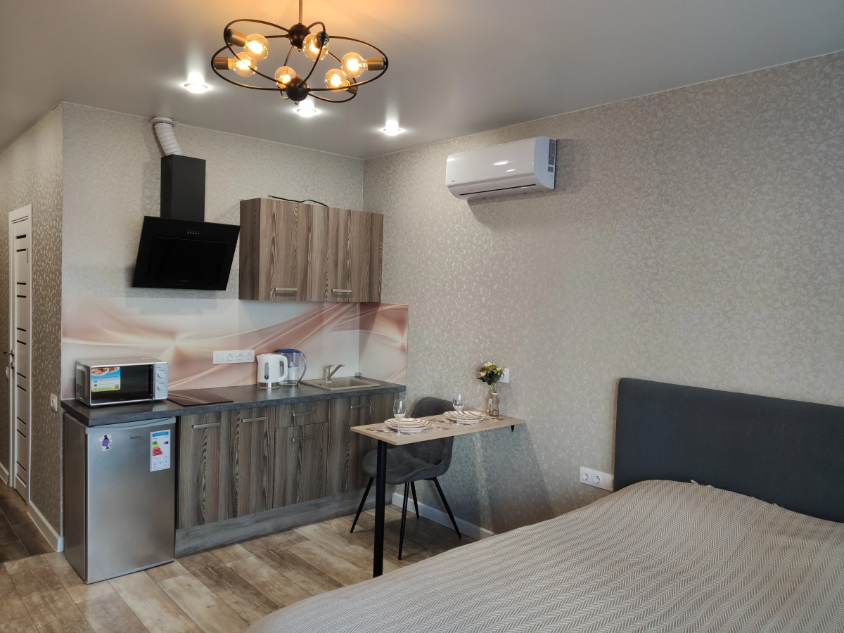 Апартаменты 8 марта 48/1