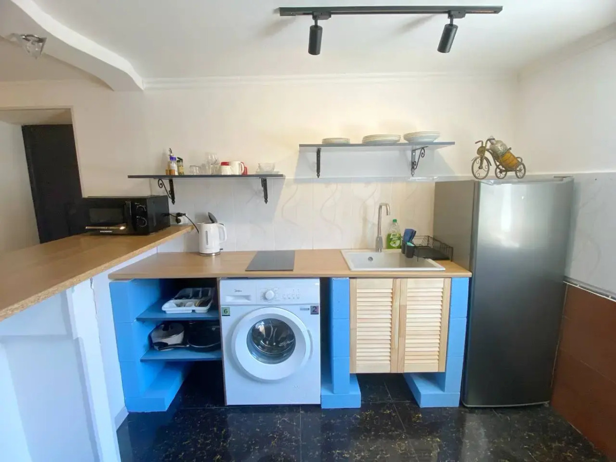 Отель Orange Kutaisi