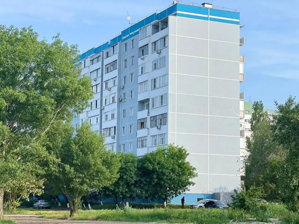 Апартаменты в тихом районе на восьмом этаже