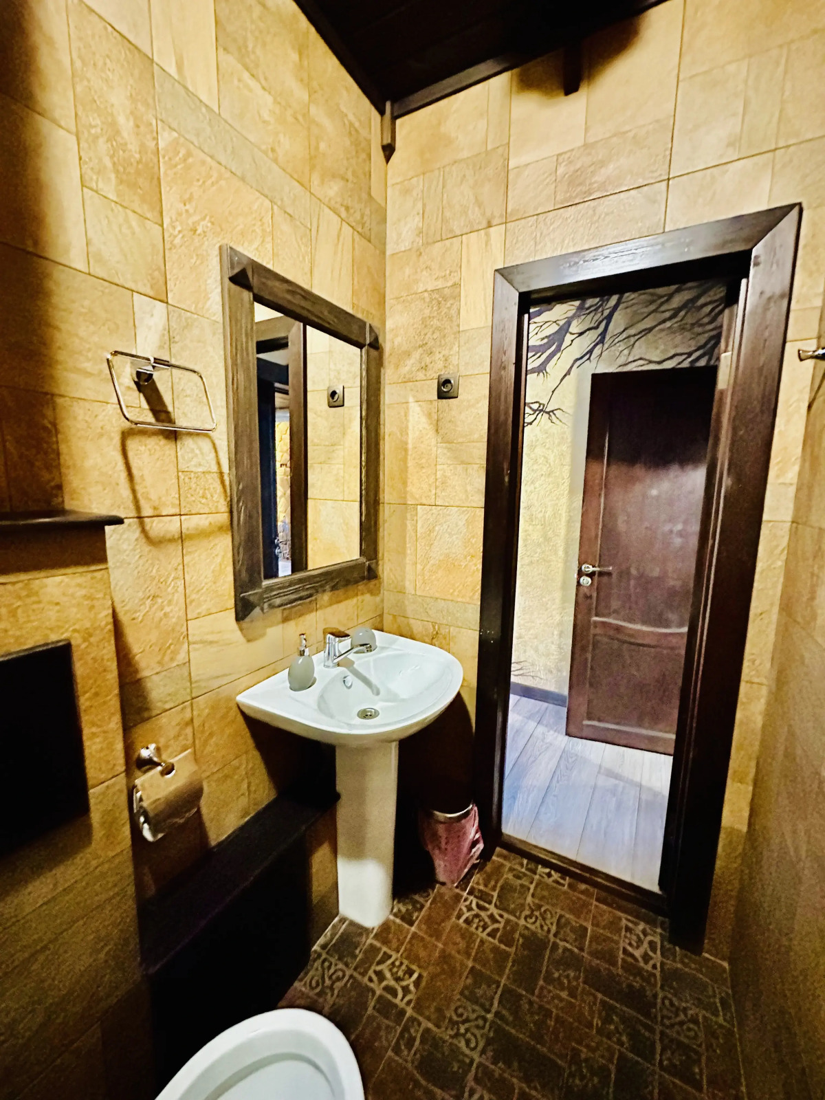 Квартира на Аланской, 25 "Пентхаус"