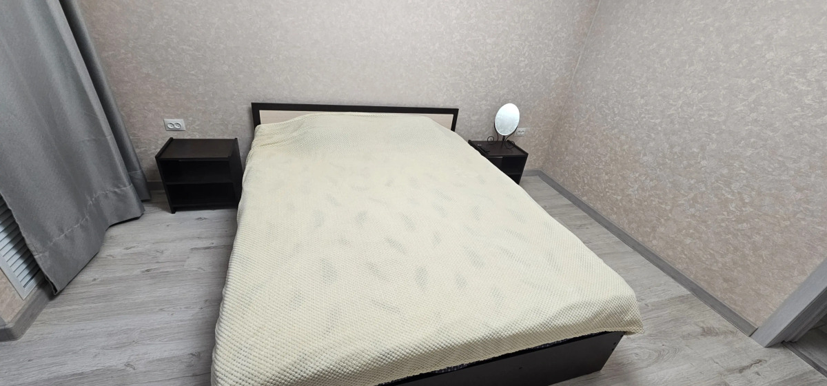 Квартира Двухкомнатная в тихом дворе с новым ремонтом и техникой