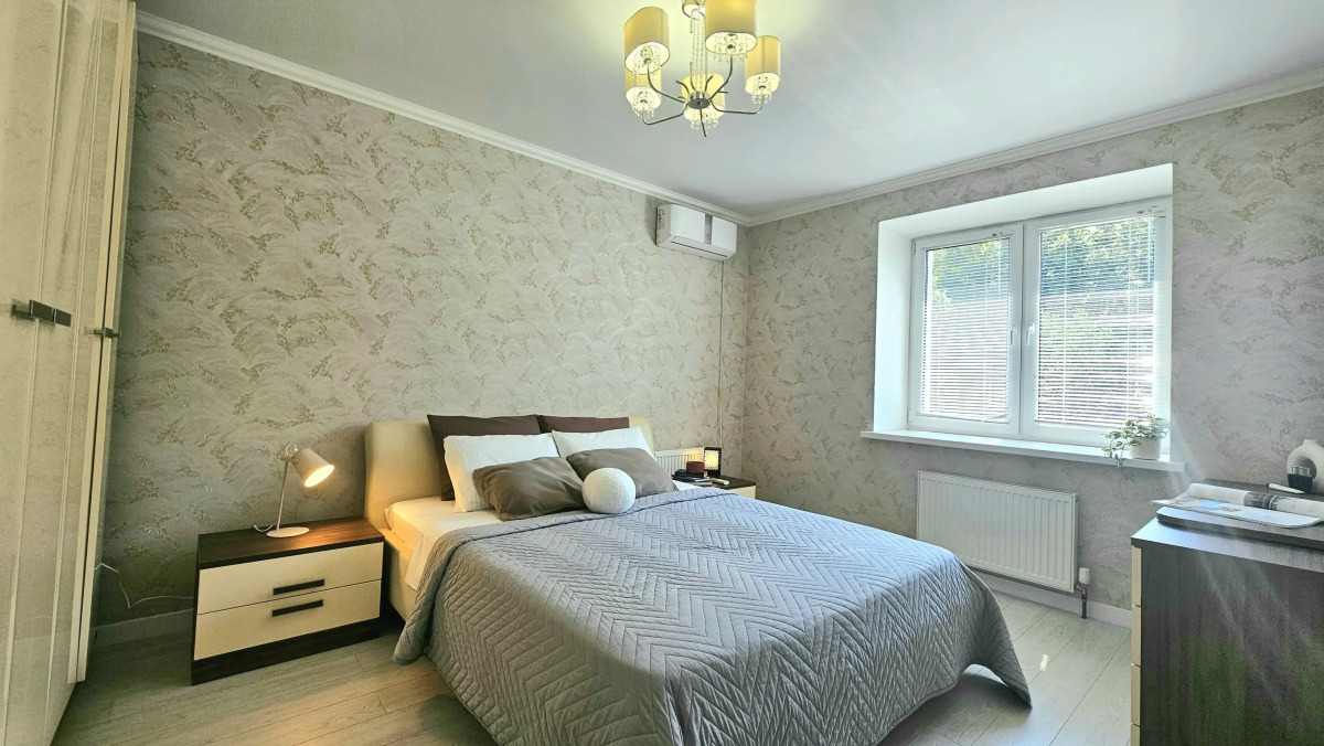 Квартира Urban Apartments 2-х комнатная рядом с метро и базой отдыха у леса