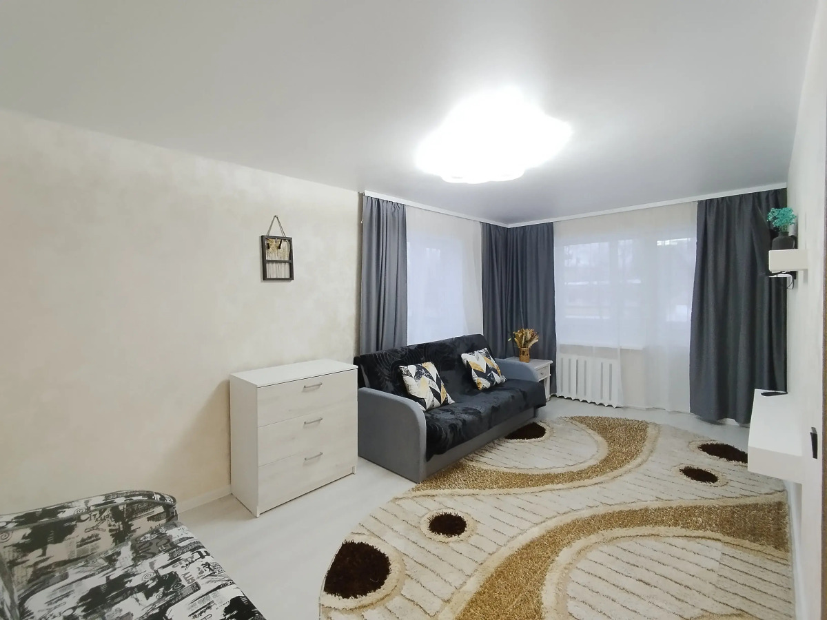 Апартаменты Двухкомнатные новые в центре