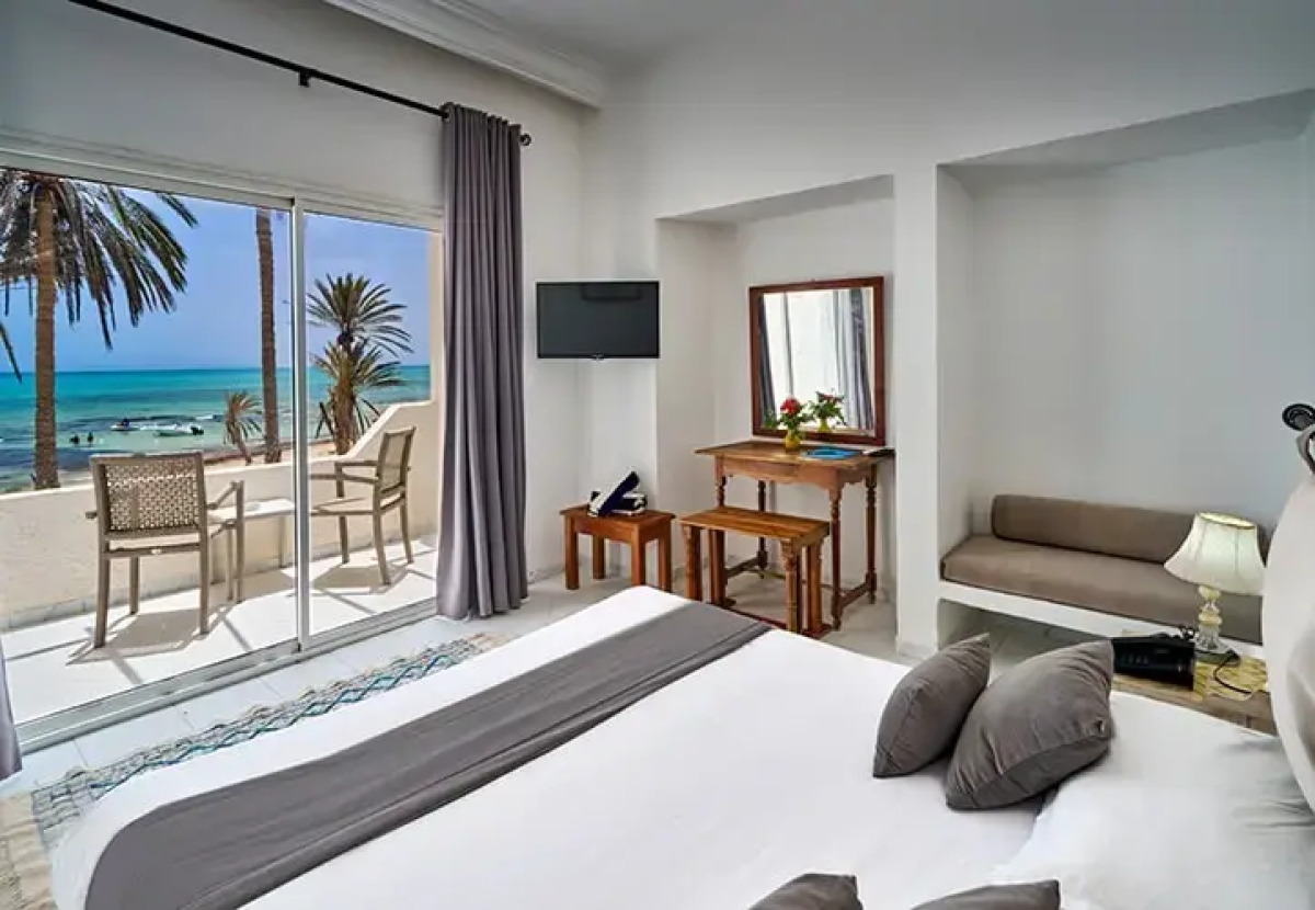 Курортный отель Hari Club Beach