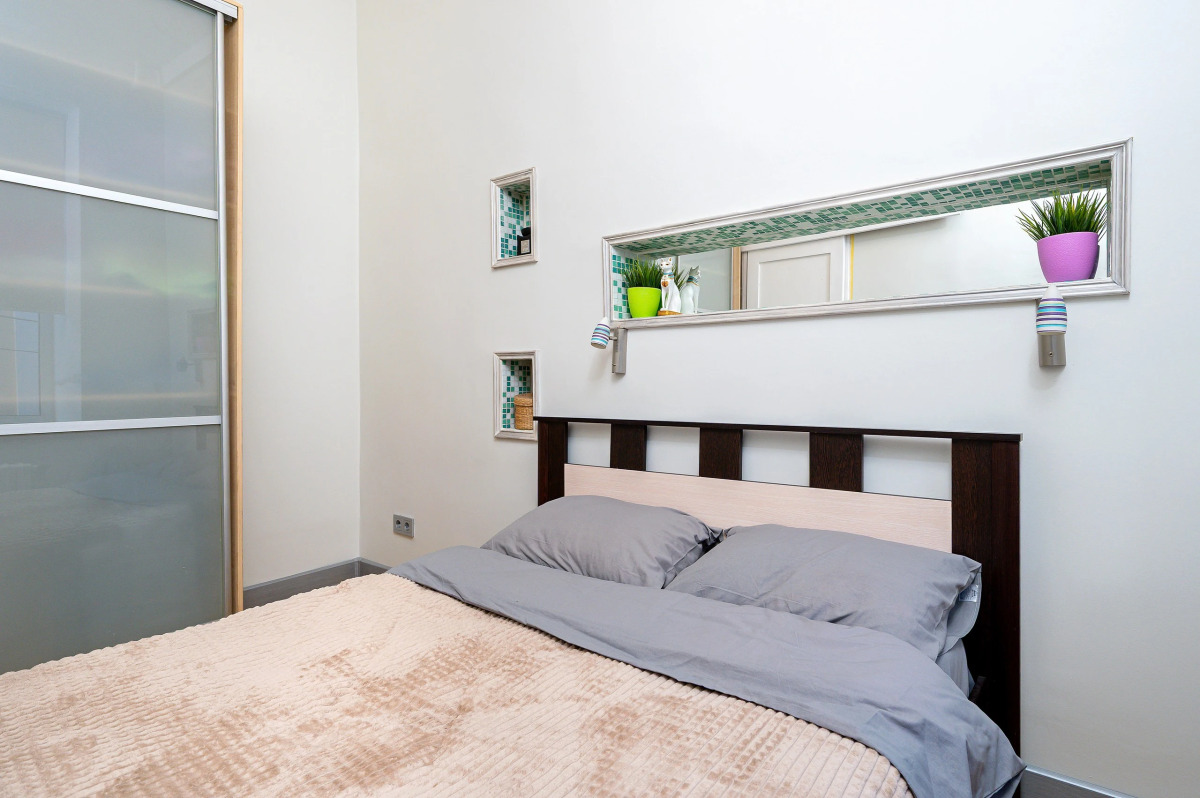 Апартаменты на Моисеенко 4