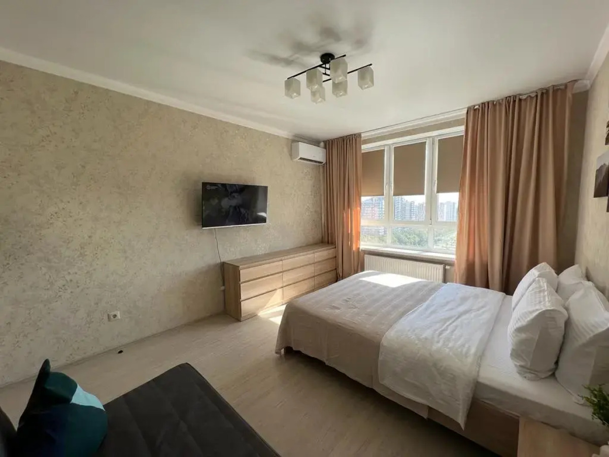 Квартира Саяны