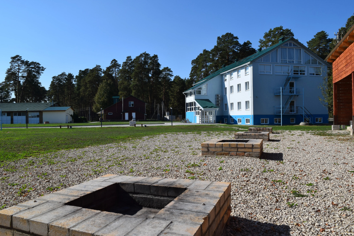 Отель Айсберг Угры