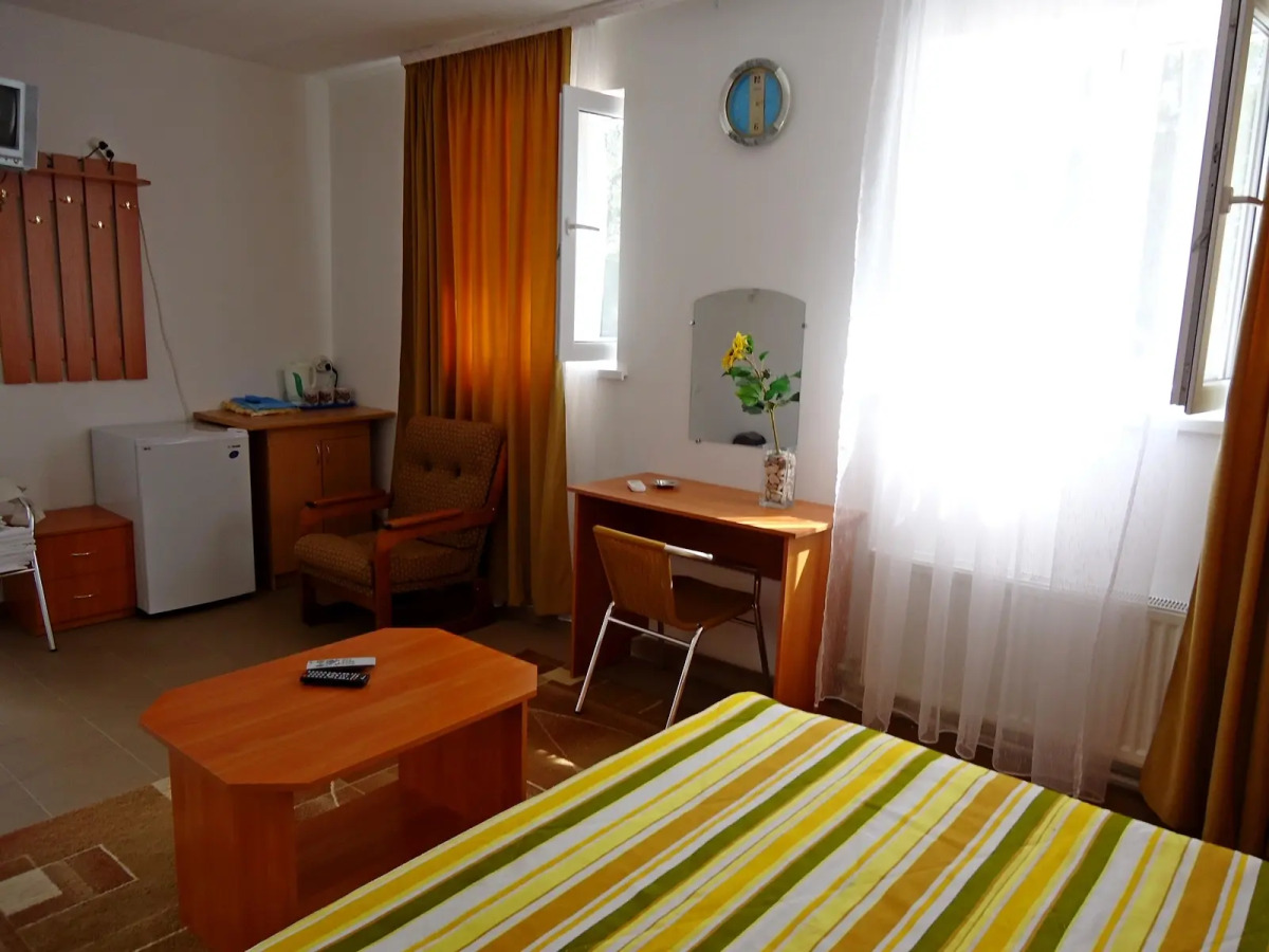 Отель Амалия