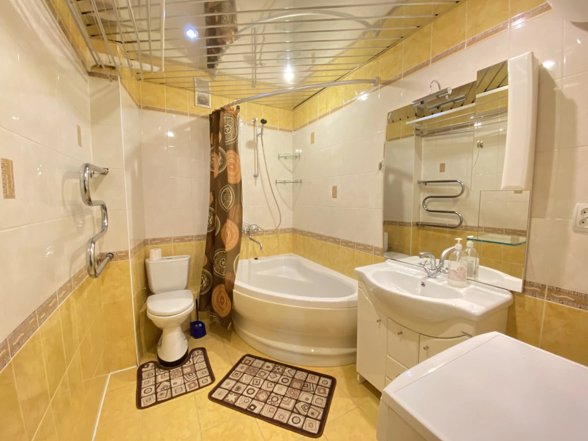 Two Pillows on boulevard Pischevikov, bld. 17