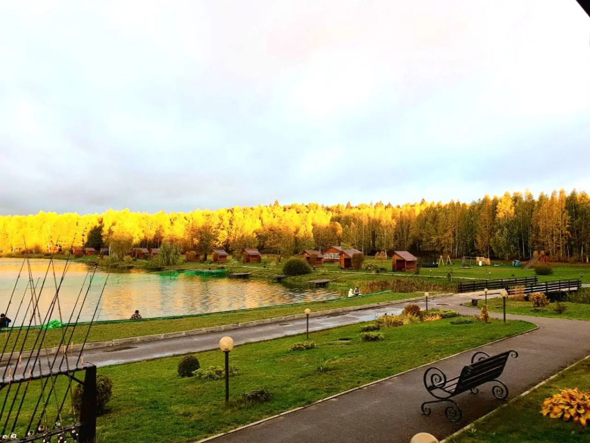 База отдыха Загородный клуб Золотые караси