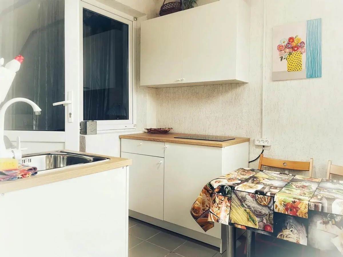 Меблированные комнаты с индивидуальной кухней На Просмушкиных