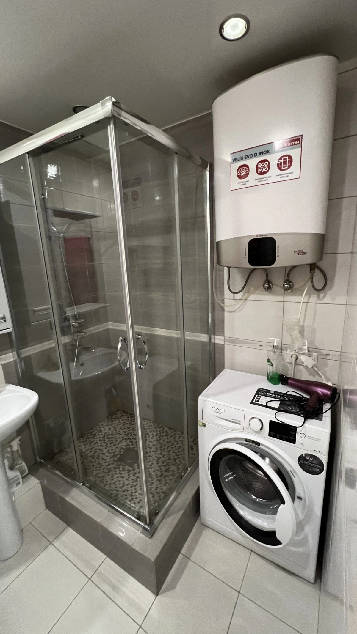 Апартаменты на Четаева 27а