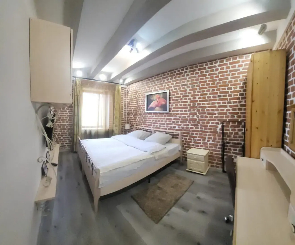 Апартаменты Логово Румс Двухкомнатные Пятиместные