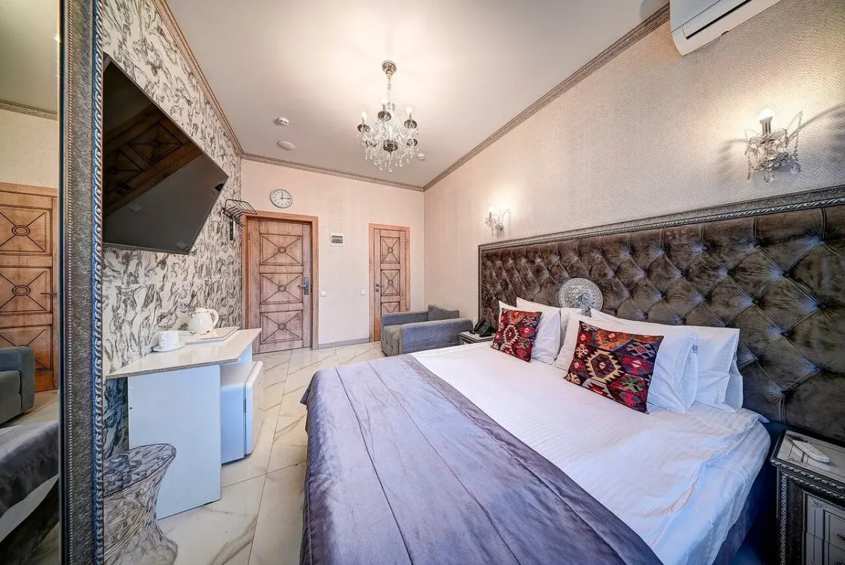 Апартаменты семейные у моря с бассейном