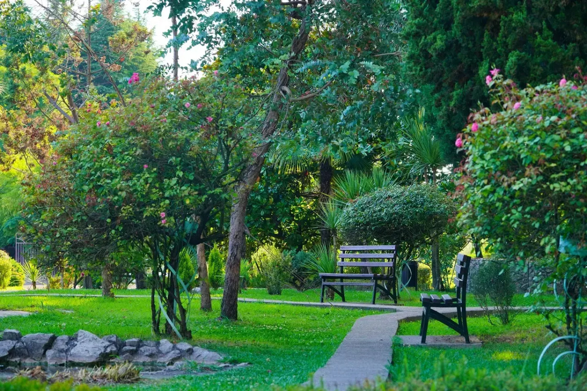 Пансионат Изумруд