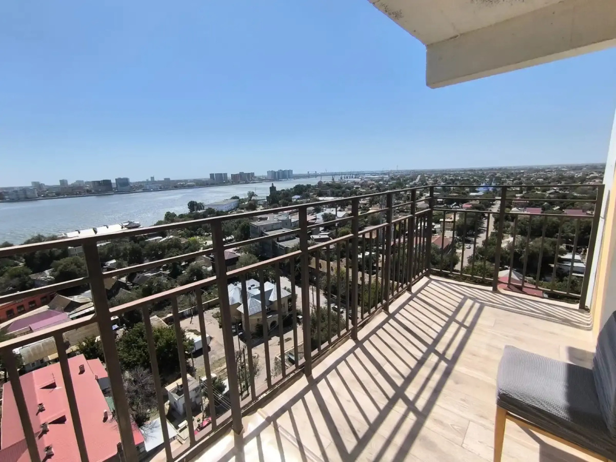 Квартира Астрахань на ладони