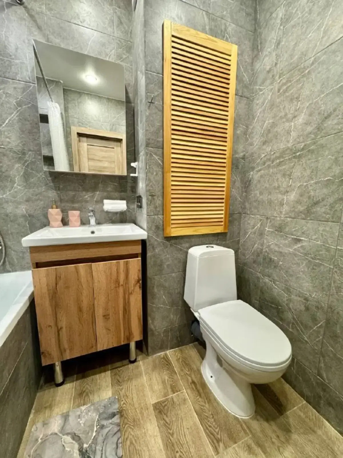 Квартира Life Apartments